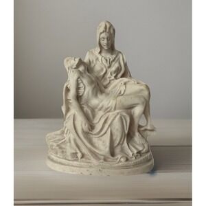 Pieta VTG Sculpture, Mary Cradling Jesus's Body After His Descent From The Cross